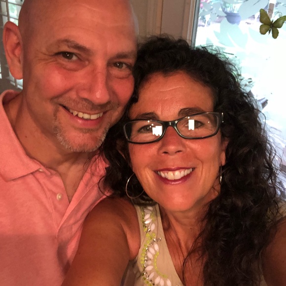 Meet your Posher, Cindy - Picture 1 of 1